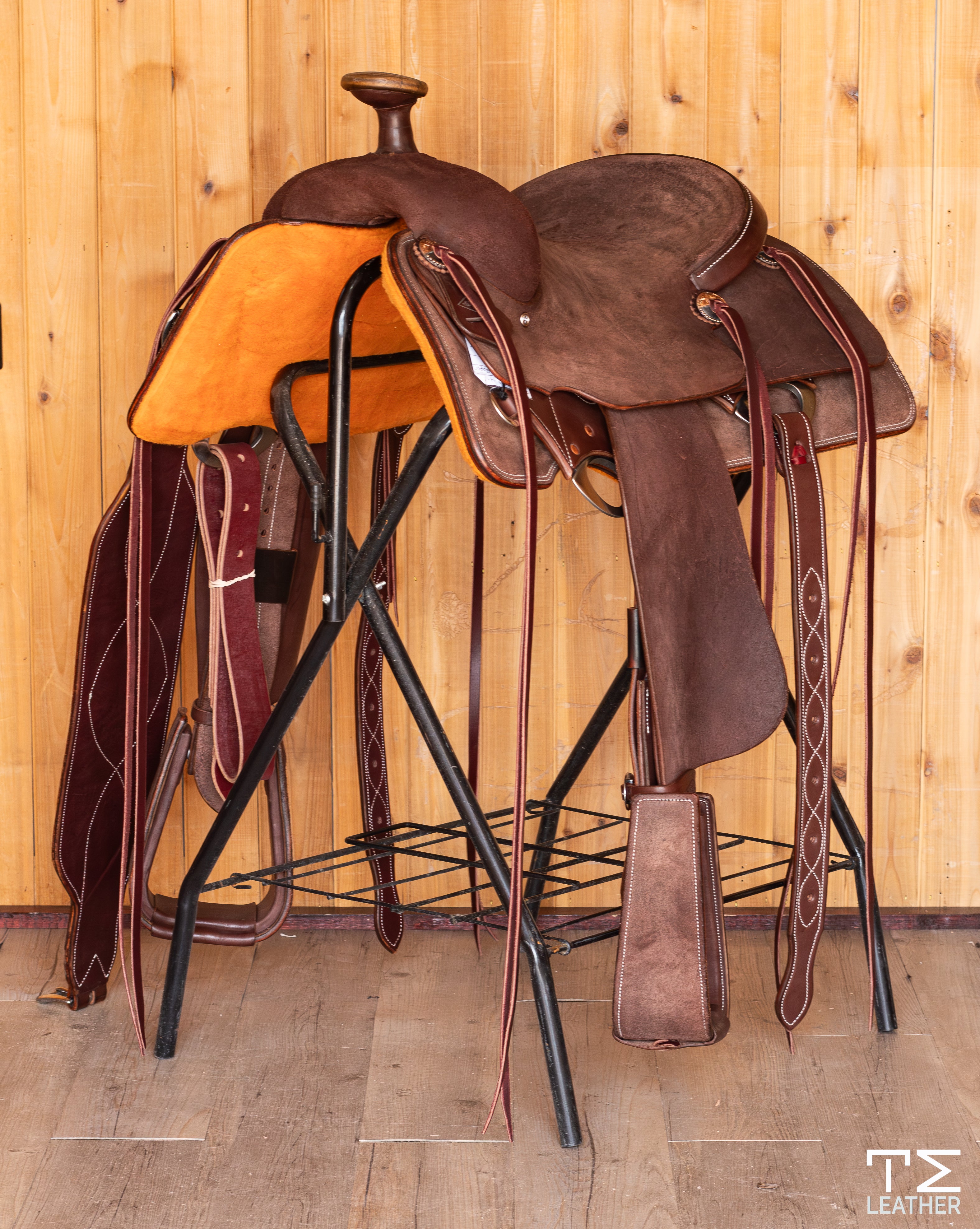 Team Roper Saddle 15" Chocolate Roughout