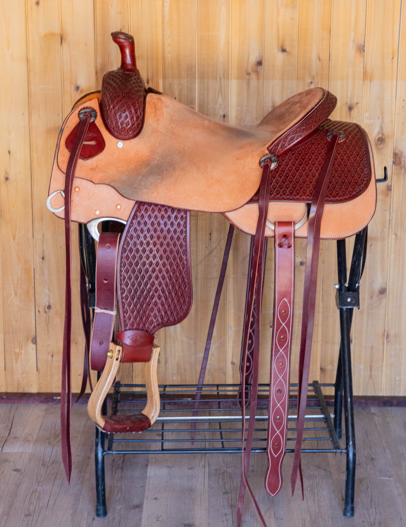 Ranch Cutter Saddle 16" Roughout Natural & Chestnut