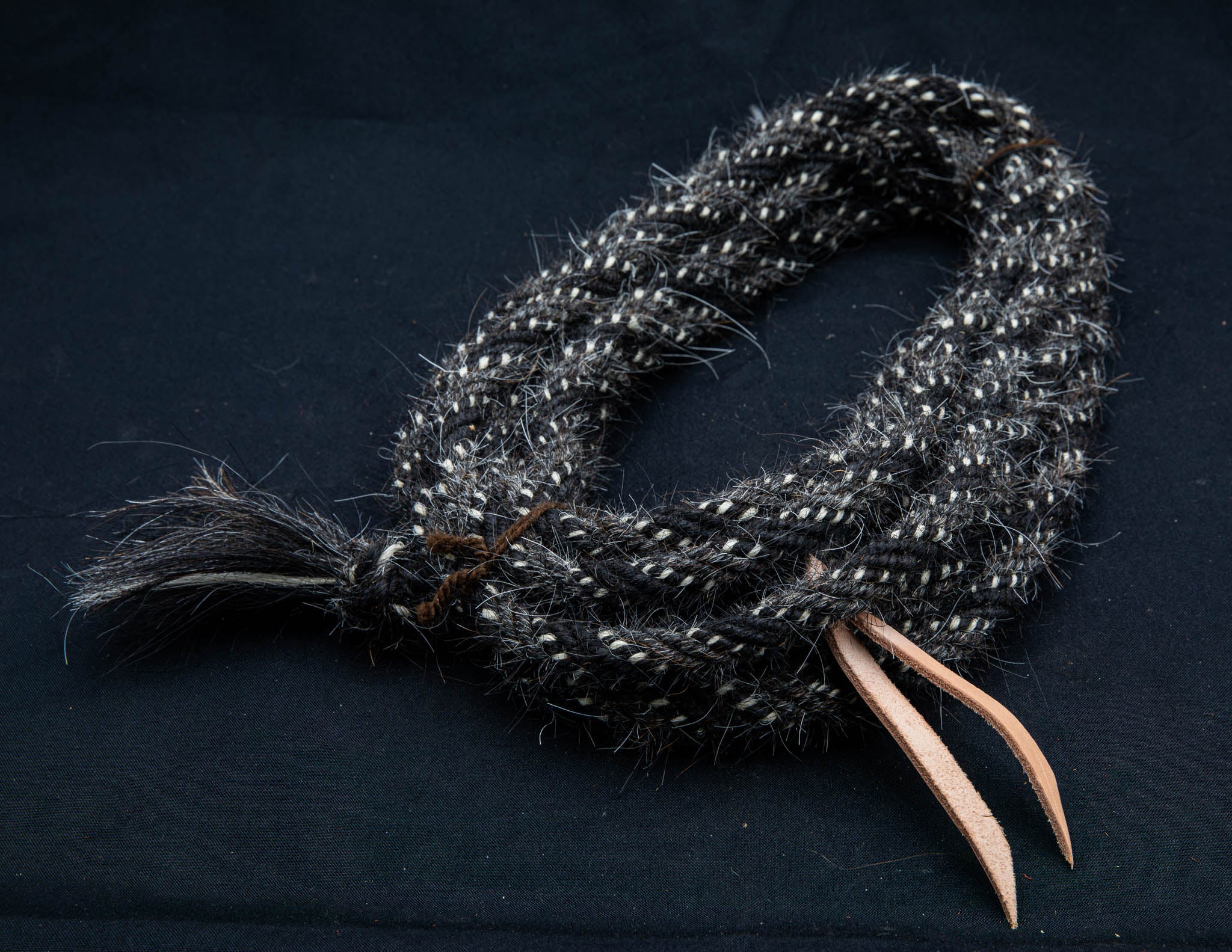 5/8" Black w/ White Accents Horsehair Mecate