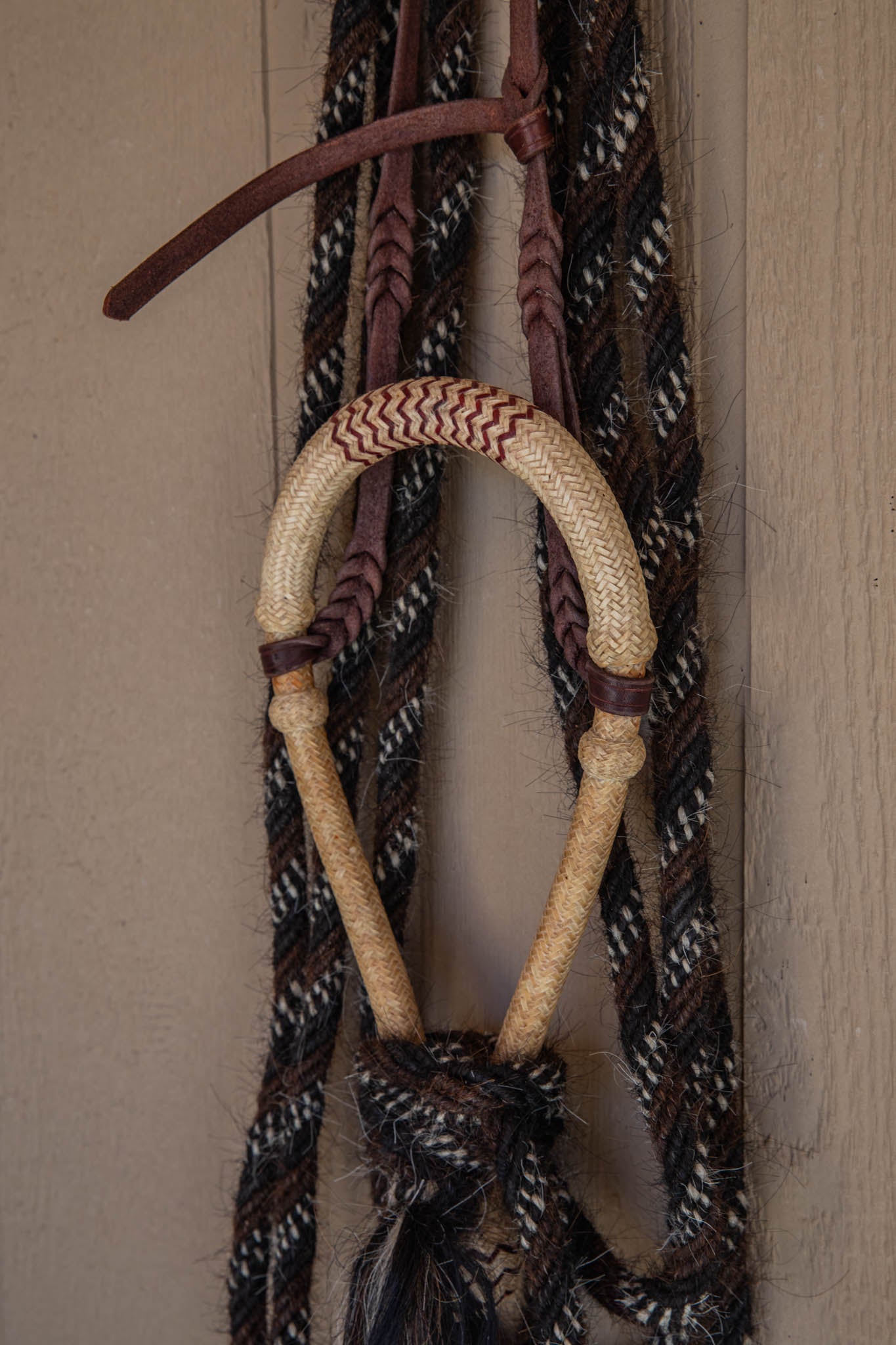 Hochstrat Braiding 16 Plait 5/8" Hackamore w/ Red Accents